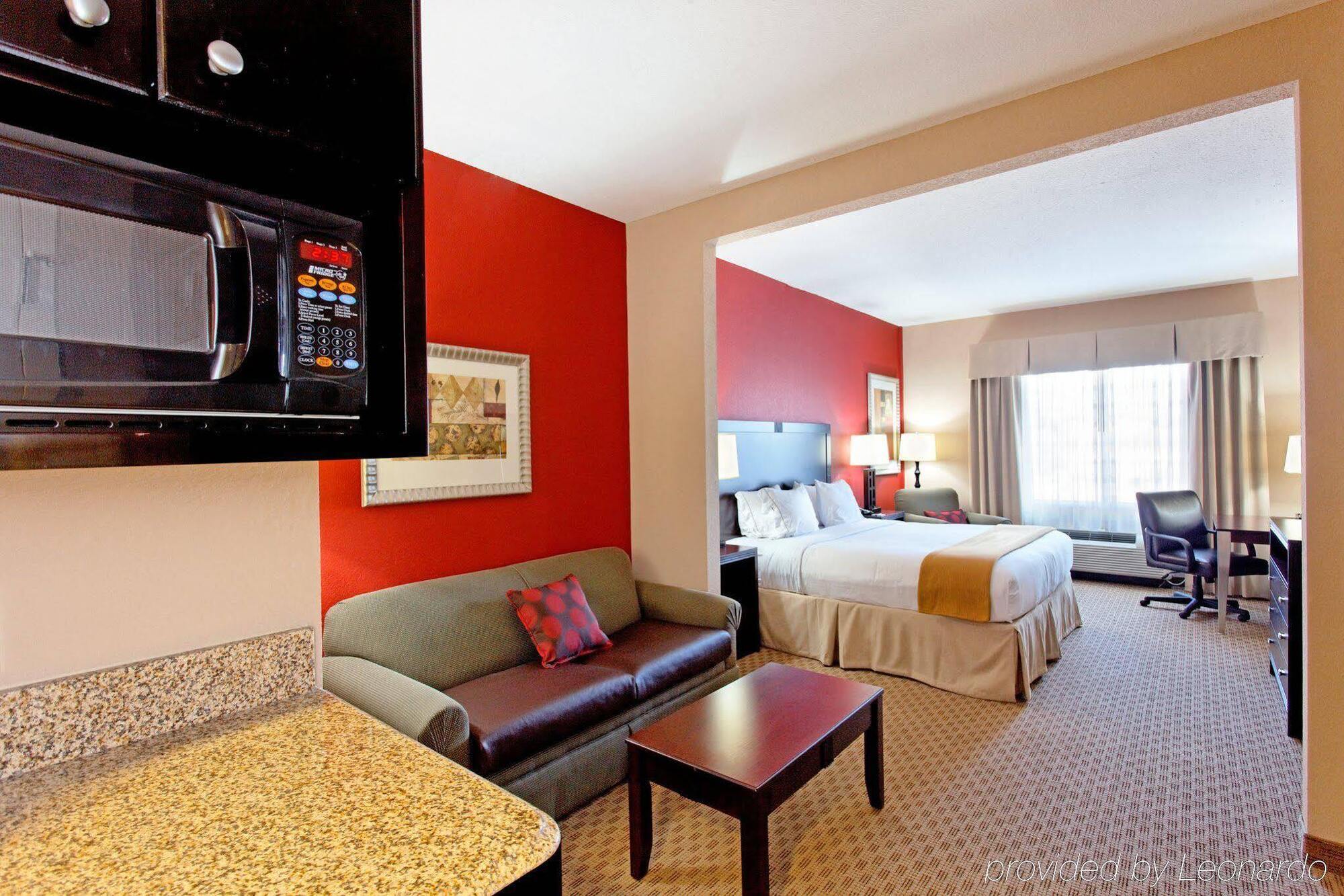 Holiday Inn Express Hotel & Suites Crestview South I-10 By Ihg Exterior foto